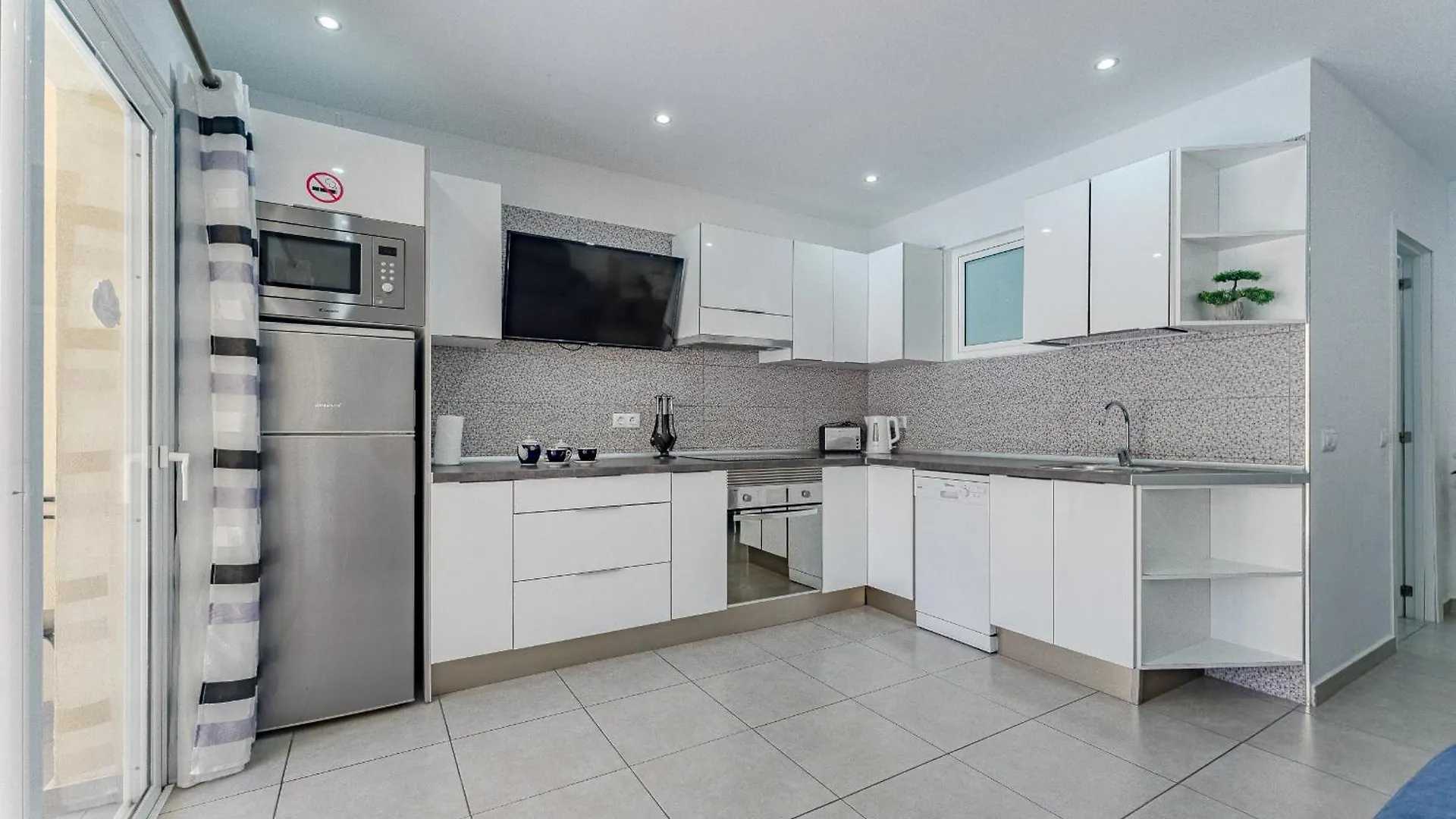 Mareverde Apartment Адехе